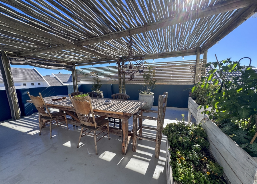 3 Bedroom Property for Sale in Sandy Point Western Cape